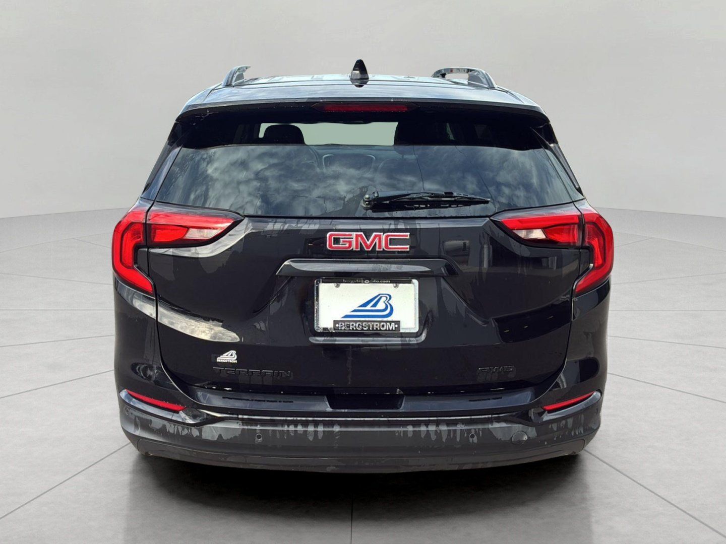 Used 2021 GMC Terrain SLT w/ Infotainment Package II AWD/4WD image 6