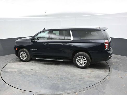 Used 2022 Chevrolet Suburban LS AWD/4WD image 29