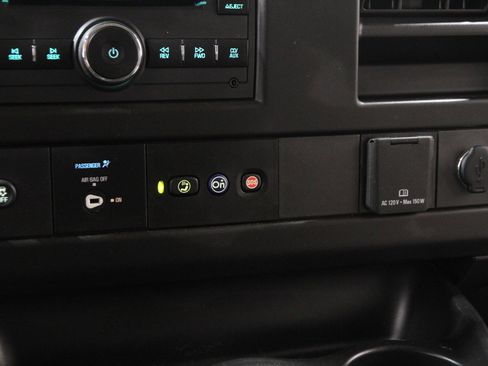 Used 2020 Chevrolet Express 2500 LS w/ Driver Convenience Package image 10