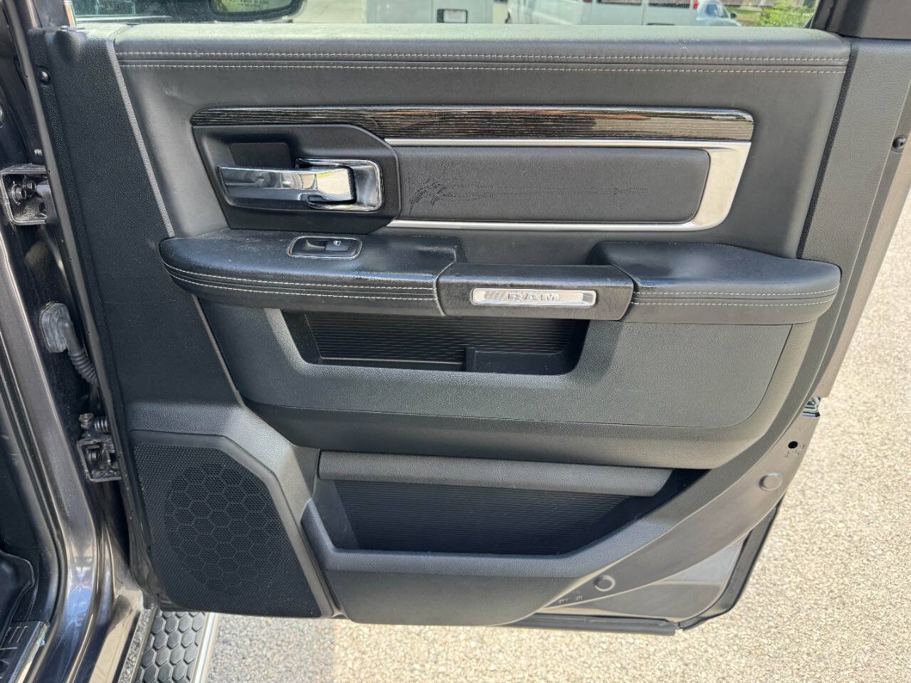 Used 2017 RAM 1500 Limited RWD image 46