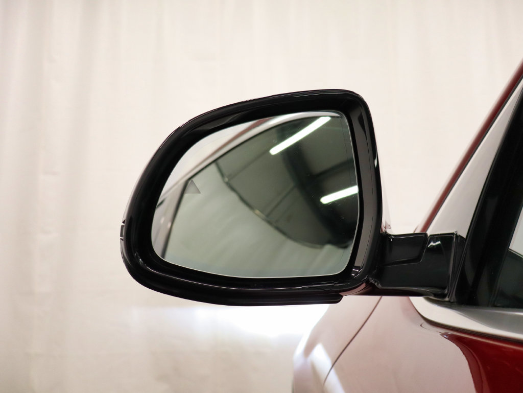 Used 2019 BMW X4 xDrive30i AWD/4WD image 16