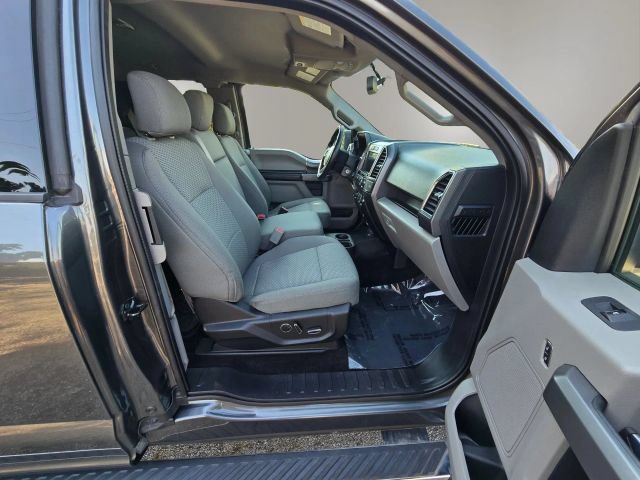 Used 2016 Ford F150 XLT w/ Equipment Group 302A Luxury AWD/4WD image 15