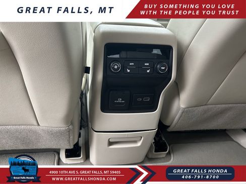 Used 2023 GMC Acadia Denali image 24