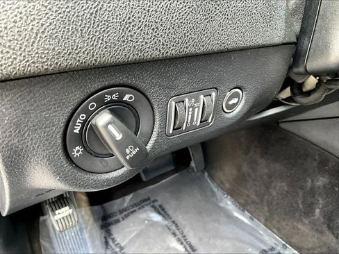 Used 2018 Dodge Charger R/T RWD image 37