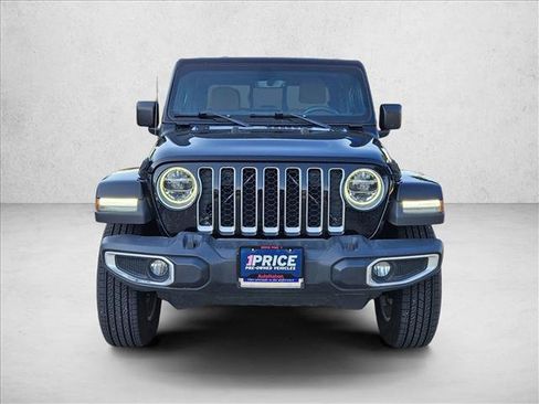 Used 2020 Jeep Gladiator Overland AWD/4WD image 2