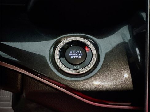 Used 2022 Jeep Grand Cherokee L Laredo RWD image 11