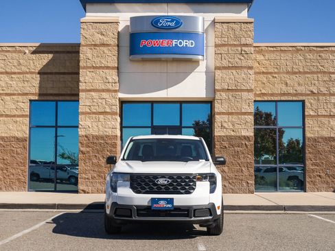 New 2025 Ford Maverick XLT image 3