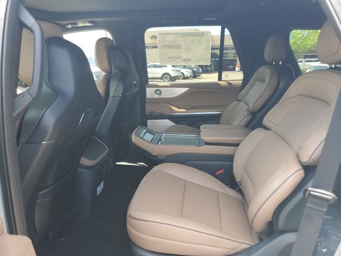 New 2027 Lincoln Navigator Black Label AWD/4WD image 26