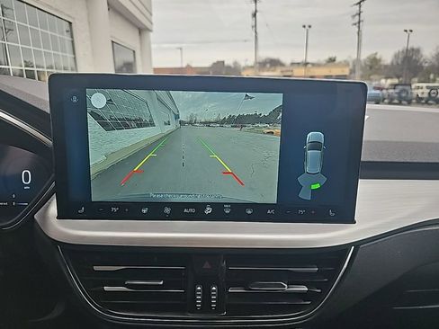 Used 2025 Ford Escape Platinum image 16