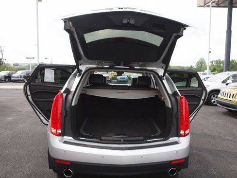 Used 2016 Cadillac SRX Luxury w/ Driver Awareness Package AWD/4WD image 5