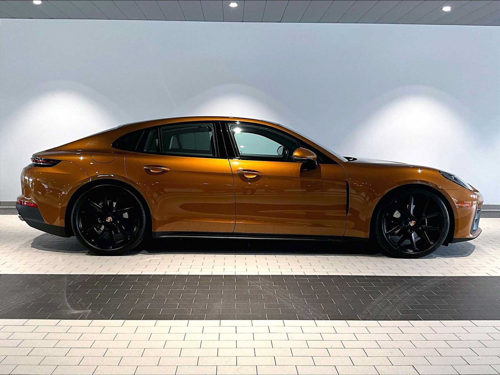 Used 2025 Porsche Panamera 4 AWD/4WD image 12