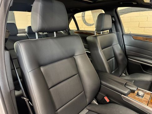 Used 2014 Mercedes-Benz E 350 4MATIC Sedan image 26