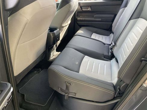 Used 2024 Toyota Tacoma TRD Off-Road image 9