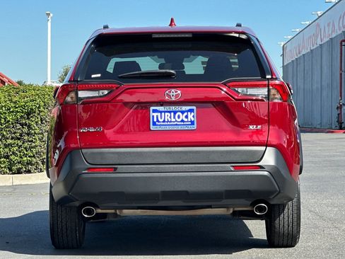 Used 2023 Toyota RAV4 XLE image 5