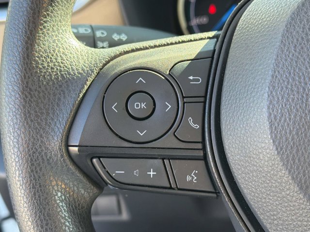 Used 2023 Toyota RAV4 LE AWD/4WD image 30