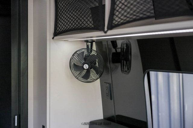 Used 2024 Mercedes-Benz Sprinter 2500 image 60