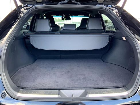 Certified 2024 Toyota Venza XLE image 34