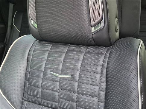 Used 2025 Cadillac Escalade Sport Platinum AWD/4WD image 15