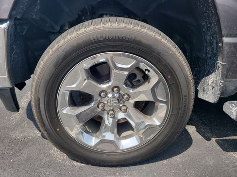 Used 2023 RAM 1500 Big Horn AWD/4WD image 8