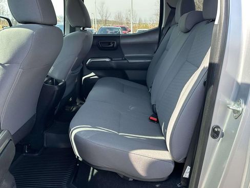 Used 2020 Toyota Tacoma SR5 image 9