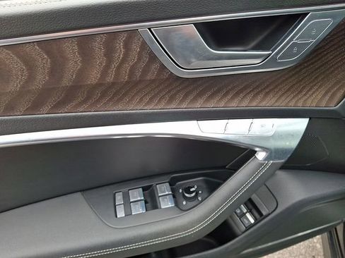 Used 2021 Audi A7 e Premium Plus w/ Executive Package image 16