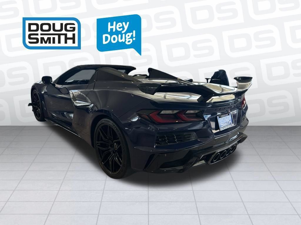 Used 2026 Chevrolet Corvette Z06 w/ Z07 Performance Package RWD image 2