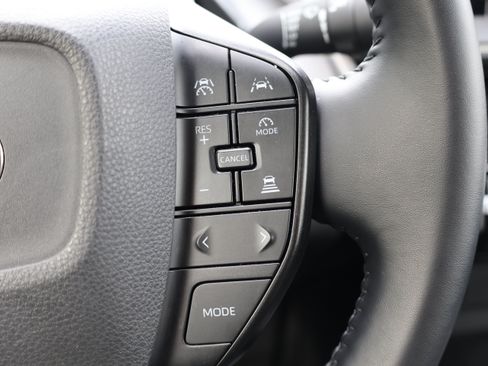 Certified 2025 Toyota Prius LE FWD image 25