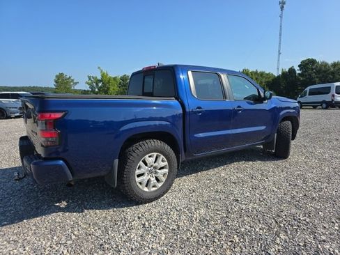 Used 2022 Nissan Frontier SV AWD/4WD image 5