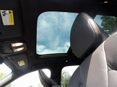 New 2026 Volvo XC60 B5 Ultra w/ Climate Package image 14