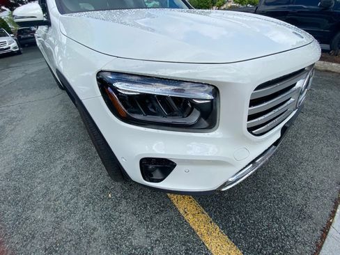 Certified 2025 Mercedes-Benz GLB 250 image 24