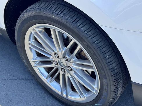 Used 2017 Lincoln MKT AWD w/ Technology Package image 25