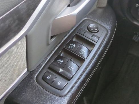 Used 2021 RAM 3500 Big Horn image 22