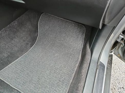 Used 2008 Subaru Outback 2.5i Limited L.L. Bean image 18