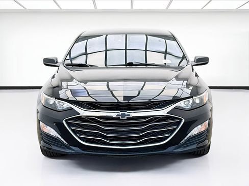 Used 2023 Chevrolet Malibu LT image 2