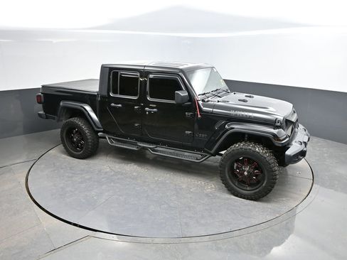 Used 2021 Jeep Gladiator Willys image 24