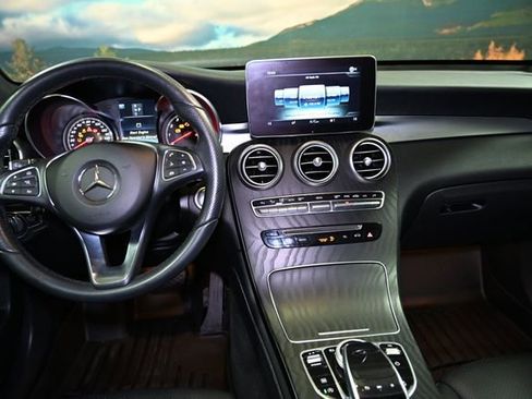 Used 2018 Mercedes-Benz GLC 300 4MATIC image 71