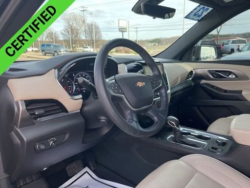 Certified 2023 Chevrolet Traverse Premier AWD/4WD image 9