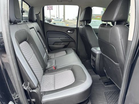 Used 2017 Chevrolet Colorado Z71 AWD/4WD image 12