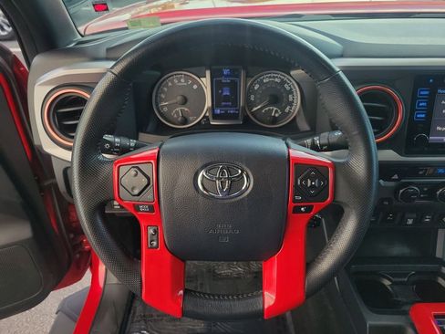 Used 2019 Toyota Tacoma SR5 image 29