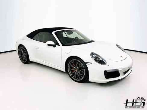 Used 2017 Porsche 911 Carrera S image 4