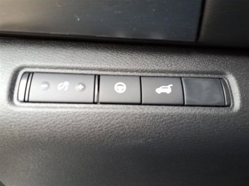 New 2026 Nissan Pathfinder SL image 18