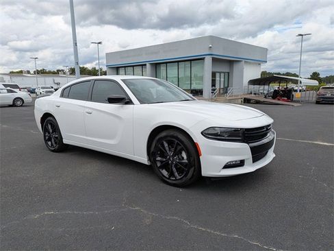 Used 2023 Dodge Charger SXT w/ Blacktop Package image 2