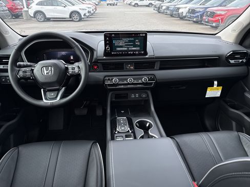 New 2025 Honda Pilot Elite image 18