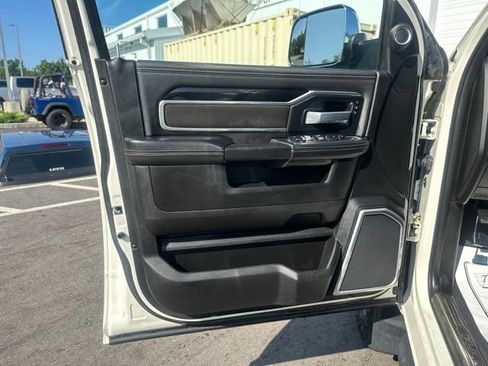 Used 2020 RAM 3500 Laramie AWD/4WD image 18