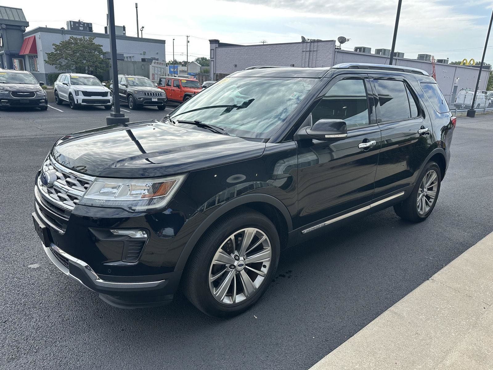 Used 2018 Ford Explorer Limited AWD/4WD image 6