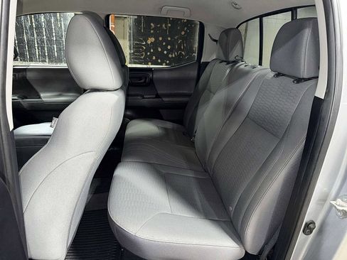 Used 2019 Toyota Tacoma SR w/ SR Convenience Package image 17