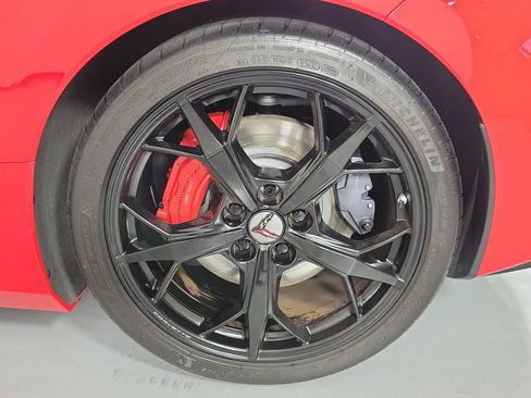 Used 2022 Chevrolet Corvette Stingray Premium Cpe w/ Z51 Performance Package RWD image 8