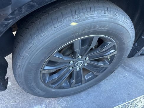 Used 2019 Nissan Armada Platinum w/ Captain's Chairs Package image 12