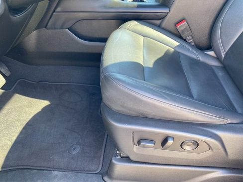 Used 2022 Chevrolet Tahoe Z71 w/ Z71 Off-Road Package image 29