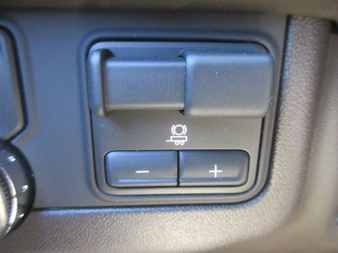 New 2026 GMC Yukon Elevation image 20